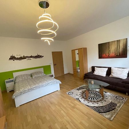 Ferienwohnung Im Zentrum Zwickaus Exterior foto